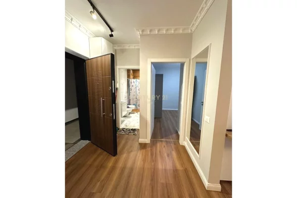 Shtepi me qera Apartament ne Tirane, 2+1, Mobilimi E mobiluar, Pagesa 650  Euro.