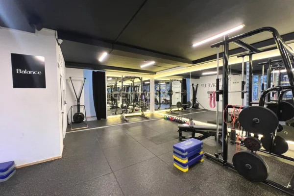 Business Property in Sale 3+1 in Tirana - 16,000 Euro