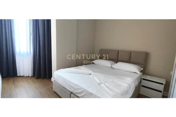 Shitet, Hotel, Shkembi i Kavajes EL133055