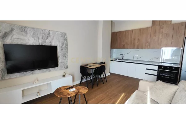 Shitet, Hotel, Shkembi i Kavajes EL133055