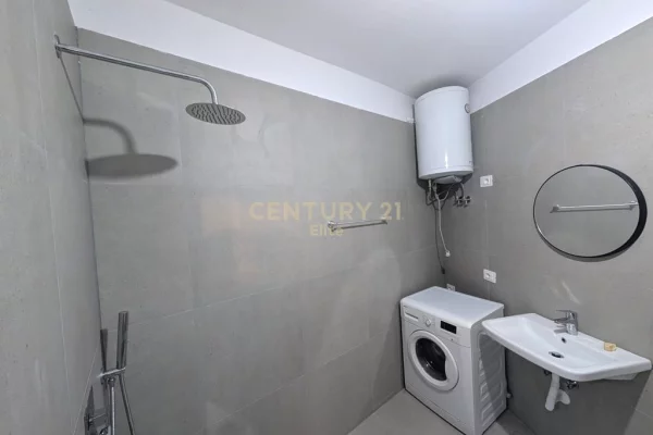 Shtepi me qera Apartament ne Tirane, 2+1, Mobilimi E mobiluar, Pagesa 575  Euro.