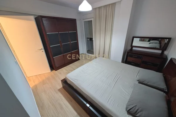Shtepi me qera Apartament ne Tirane, 2+1, Mobilimi E mobiluar, Pagesa 575  Euro.