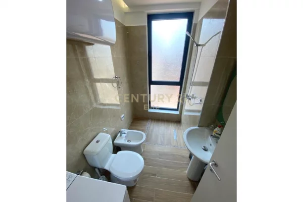 Shtepi me qera Apartament ne Tirane, 1+1, Mobilimi E mobiluar, Pagesa 830  Euro.