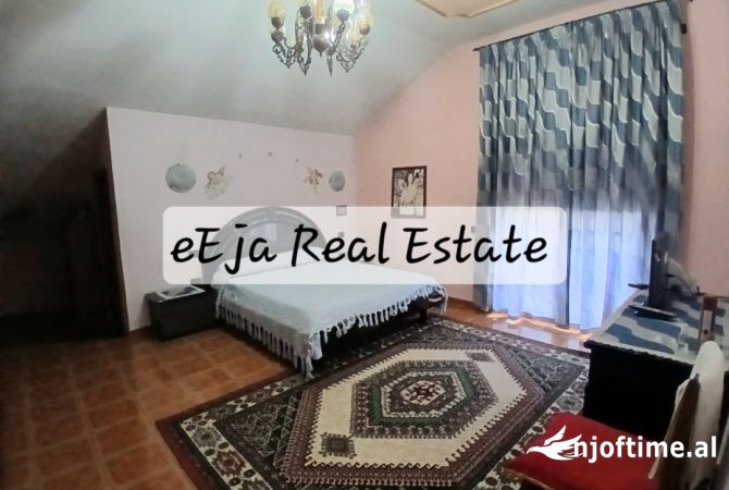 Ambiente Commerciale in Affitto 5+1 a Tirana - 800 Euro