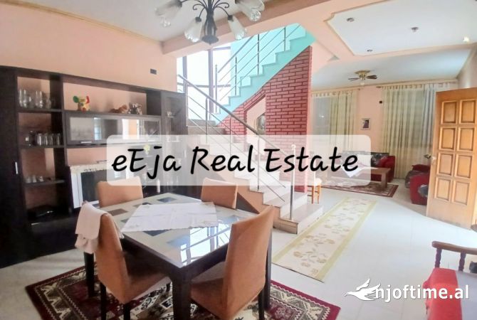 Ambiente Commerciale in Affitto 3+1 a Tirana - 800 Euro