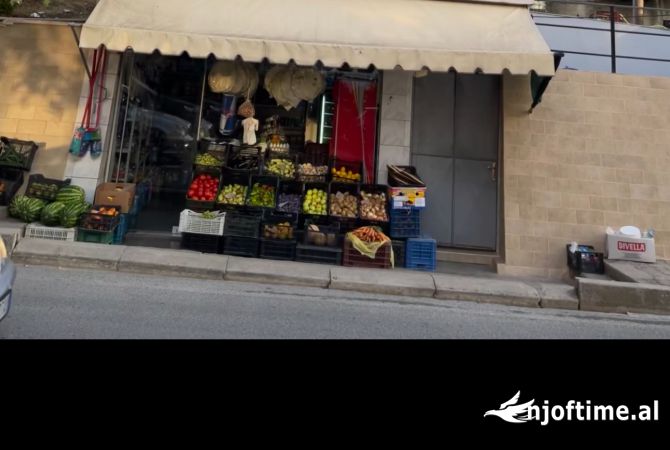 Ambiente Commerciale in Affitto 1+1 a Tirana - 40,000 Leke