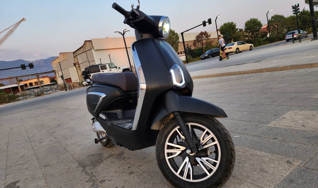 Scooter Vespa El. Swager