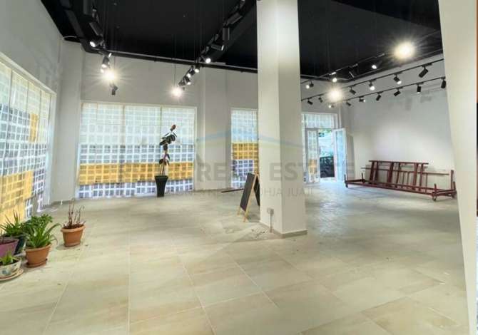 Business Property in Sale 1+1 in Tirana - 375,000 Euro