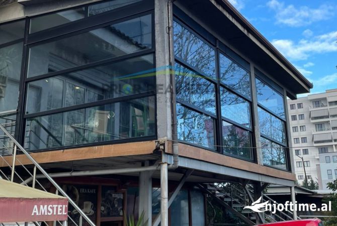 Ambiente Commerciale in Affitto 1+1 a Tirana - 800 Euro