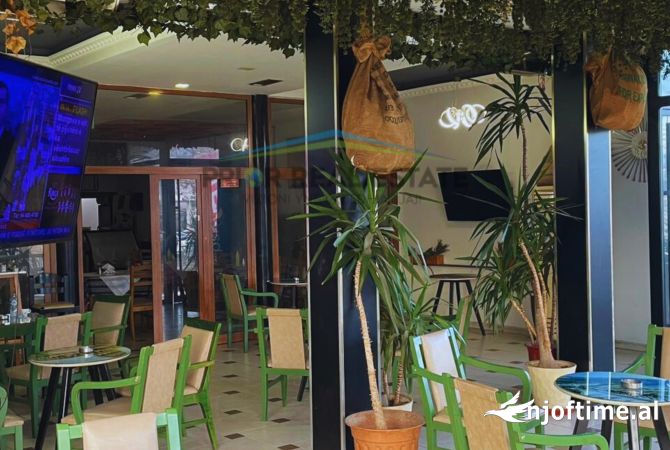 Ambiente Commerciale in Affitto 1+1 a Tirana - 800 Euro