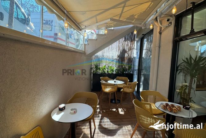 Ambient biznesi ne shitje 2+1 ne Tirane - 13,000 Euro