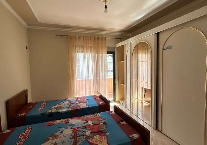 Shtepi me qera Apartament ne Tirane, 2+1, Mobilimi E mobiluar, Pagesa 350  Euro.