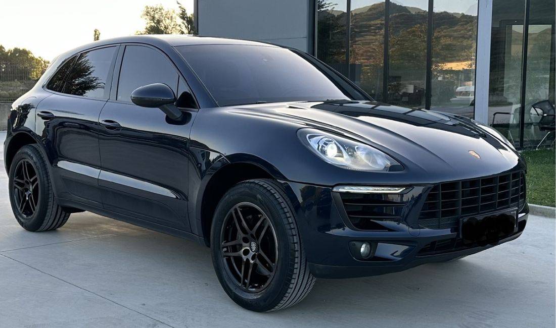 Auto in Vendita a Tirana, Porsche, 2015 Benzine,Kambio Automatik Pagamento 31,000  Euro.