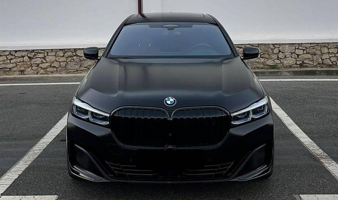 Auto in Vendita a Tirana, BMW, 2021 Benzine,Kambio Automatik Pagamento 200,000  Euro.