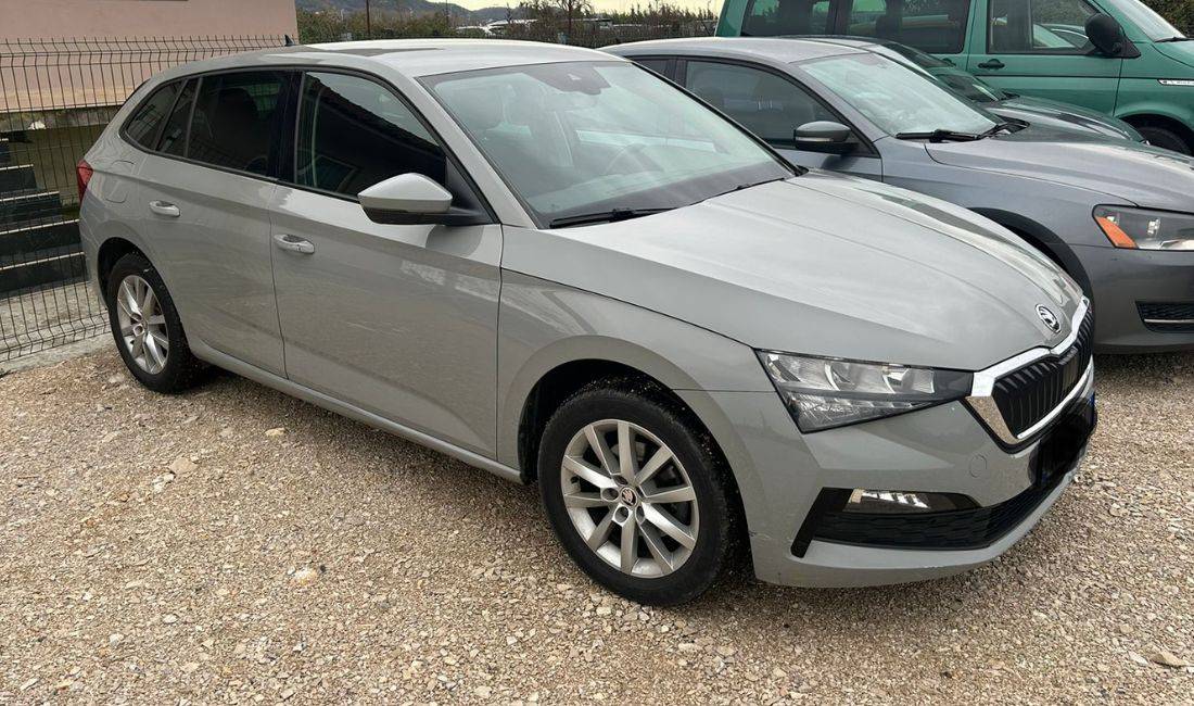 Jepet Me Qera Makina Scoda Scala 2019 duke filluar nga 50 euro dita
