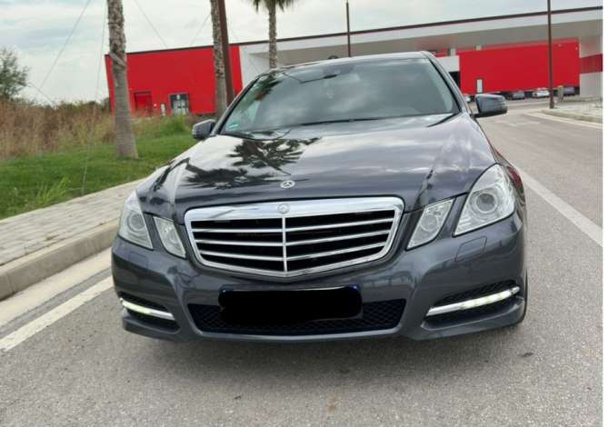 Auto in Vendita a Lushnja - 10,500 Euro