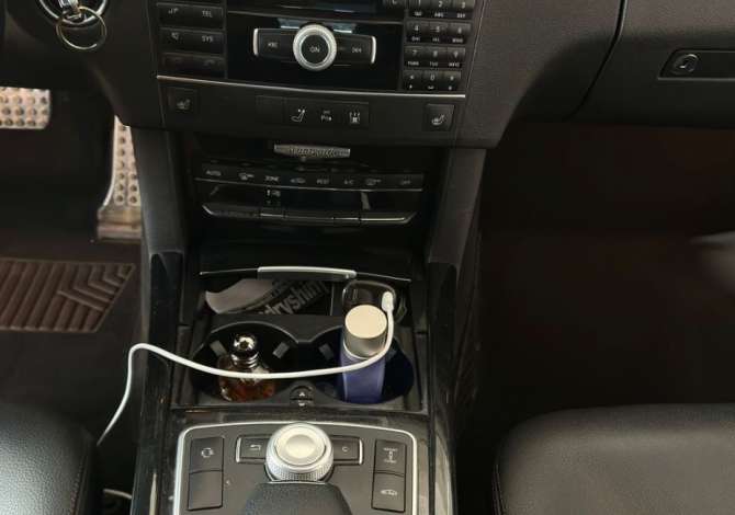 Auto in Vendita a Lushnja, Mercedes-Benz, 2011 Diesel,Kambio Automatik Pagamento 10,500  Euro.