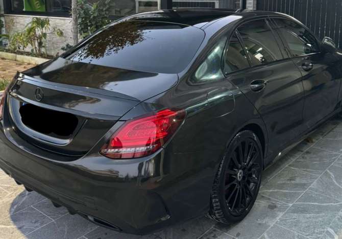 Auto in Vendita a Durazzo - 36,000 Euro