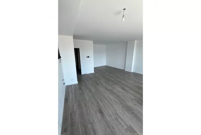 Business Property for Rent 3+1 in Tirana - 1,450 Euro