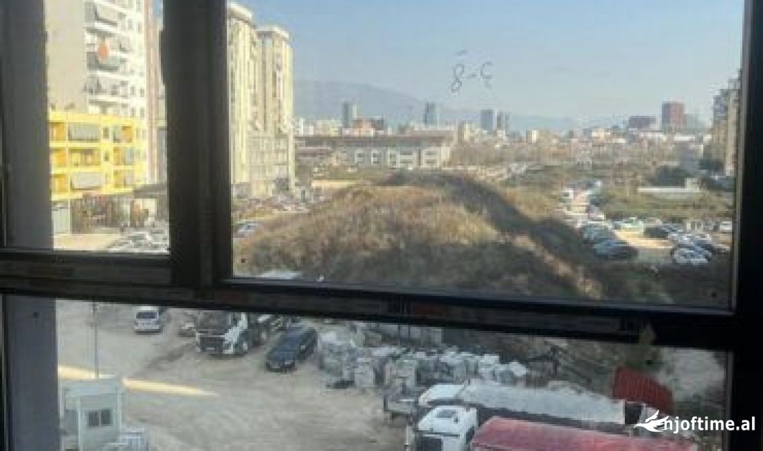 Shtepi ne shitje Apartament ne Tirane, 1+1, Mobilimi E mobiluar, Pagesa 135,000  Euro.