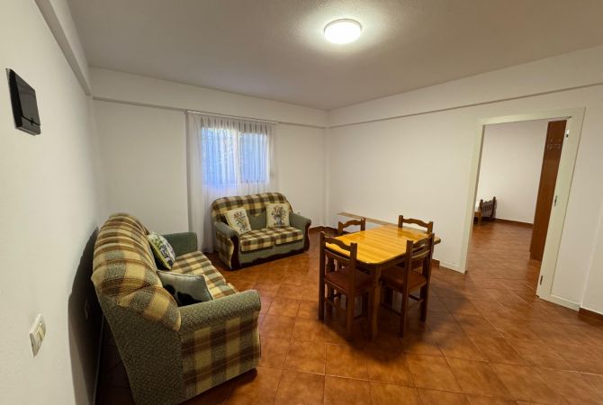 Shtepi me qera Apartament ne Tirane, 1+1, Mobilimi E mobiluar, Pagesa 350  Euro.