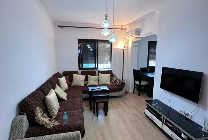 Shtepi ne shitje Apartament ne Tirane, 2+1, Mobilimi E mobiluar, Pagesa 147,000  Euro.