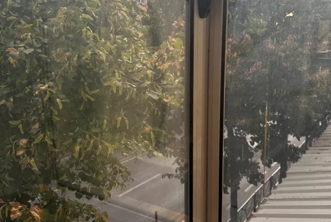 Shtepi ne shitje Apartament ne Tirane, 1+1, Mobilimi E mobiluar, Pagesa 185,000  Euro.