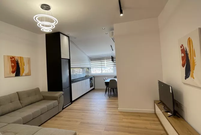 Shitet apartament 1+1 ,don bosko 