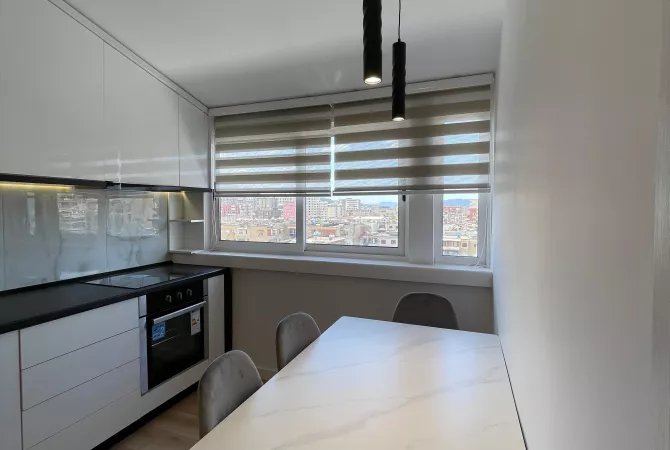 Shtepi ne shitje Apartament ne Tirane, 1+1, Mobilimi E mobiluar, Pagesa 93,000  Euro.