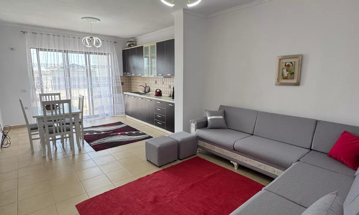 Shtepi ne shitje Apartament ne Tirane, 2+1, Mobilimi E mobiluar, Pagesa 129,000  Euro.