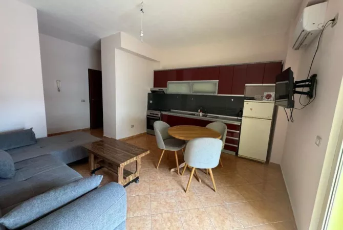 Shtepi me qera Apartament ne Tirane, 1+1, Mobilimi E mobiluar, Pagesa 500  Euro.