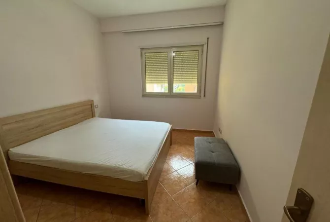 Shtepi me qera Apartament ne Tirane, 1+1, Mobilimi E mobiluar, Pagesa 500  Euro.