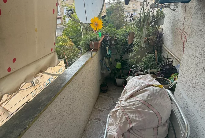 Shtepi me qera Apartament ne Tirane, 3+1, Mobilimi E mobiluar, Pagesa 850  Euro.