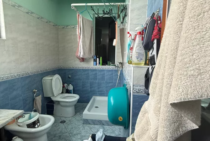 Shtepi me qera Apartament ne Tirane, 3+1, Mobilimi E mobiluar, Pagesa 850  Euro.