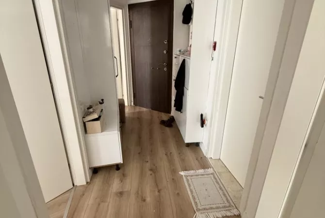 Shtepi ne shitje Apartament ne Tirane, 2+1, Mobilimi E mobiluar, Pagesa 145,000  Euro.