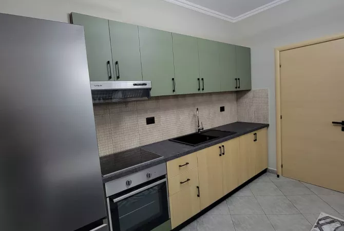 Shtepi me qera Apartament ne Tirane, 1+1, Mobilimi E mobiluar, Pagesa 400  Euro.