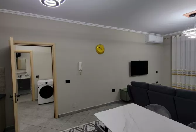 Shtepi me qera Apartament ne Tirane, 1+1, Mobilimi E mobiluar, Pagesa 400  Euro.