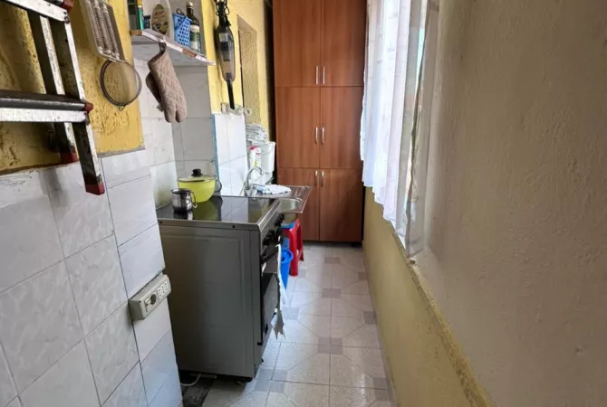 Shtepi ne shitje 2+1 ne Tirane - 130,000 Euro