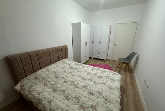 Shtepi ne shitje Apartament ne Tirane, 1+1, Mobilimi E mobiluar, Pagesa 85,000  Euro.