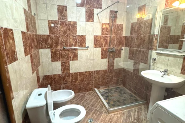 Appartamento in affitto a Tirana 1+1, Arredato