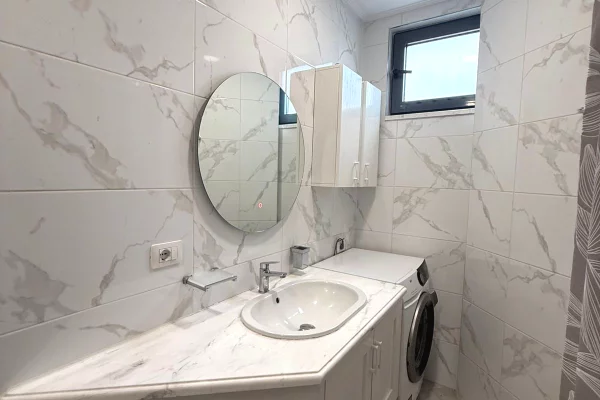 Shtepi me qera Apartament ne Tirane, 2+1, Mobilimi E mobiluar, Pagesa 800  Euro.