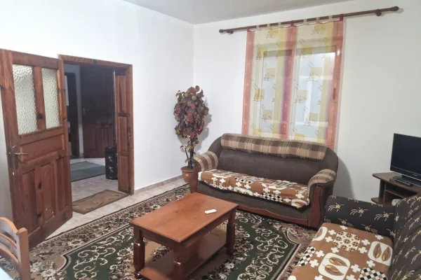 Private house for rent in Tirana 2+1, Furnished