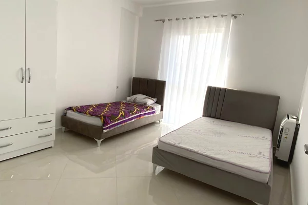 JEPET ME QIRA 2+1 TEK UNIVERS CITY 