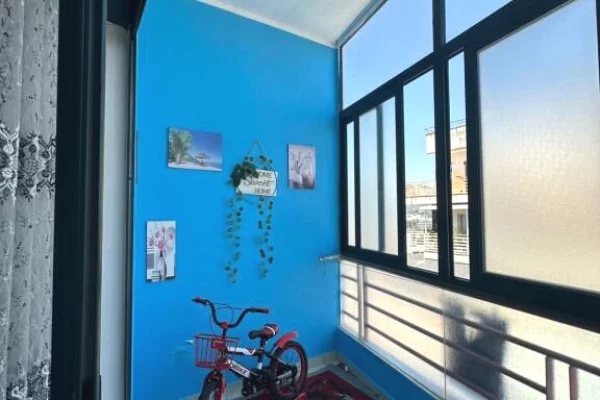 Shtepi ne shitje Apartament ne Tirane, 2+1, Mobilimi E mobiluar, Pagesa 85,000  Euro.