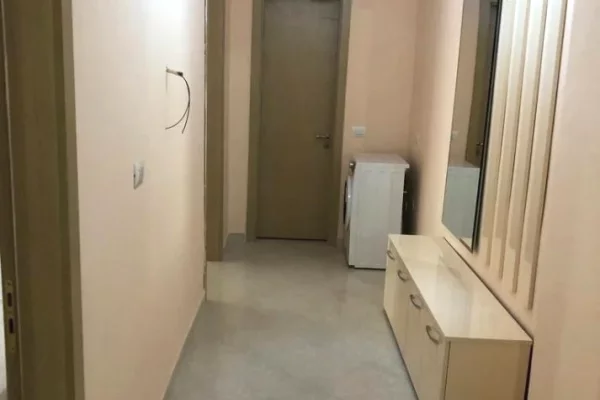 Shtepi me qera Apartament ne Tirane, 2+1, Mobilimi E mobiluar, Pagesa 700  Euro.