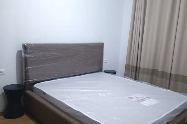 JEPET ME QIRA 1+1 TEK KOMPLEKSI OXA FRESK 