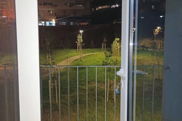 Shtepi me qera Apartament ne Tirane, 1+1, Mobilimi E mobiluar, Pagesa 450  Euro.