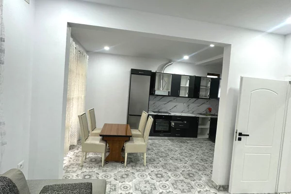 Shtepi me qera Apartament ne Tirane, 2+1, Mobilimi E mobiluar, Pagesa 500  Euro.