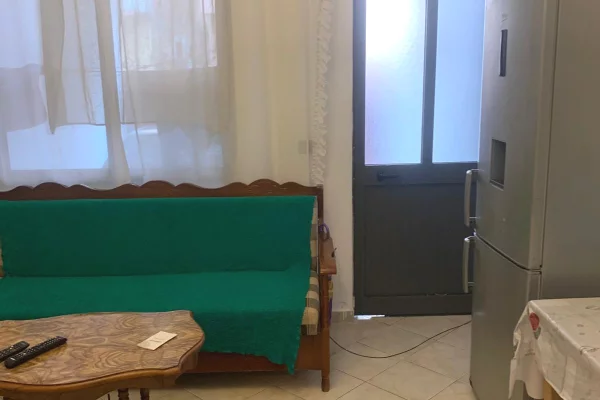 Shtepi me qera Apartament ne Tirane, 1+1, Mobilimi E mobiluar, Pagesa 350  Euro.