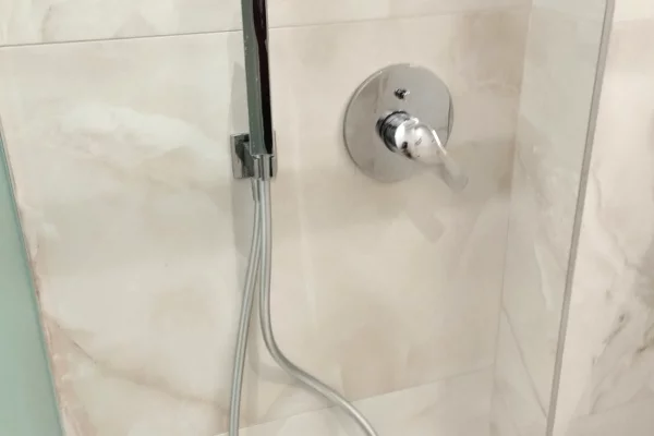 Shtepi me qera Apartament ne Tirane, 1+1, Mobilimi E mobiluar, Pagesa 500  Euro.